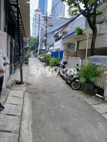 Rumah Elit LB 100m2 Siap Huni Desain Elegan di Tanjung Duren, Jakarta Barat Rumah Elit LB 100m2 Siap Huni Desain Elegan di Tanjung Duren, Jakarta Barat