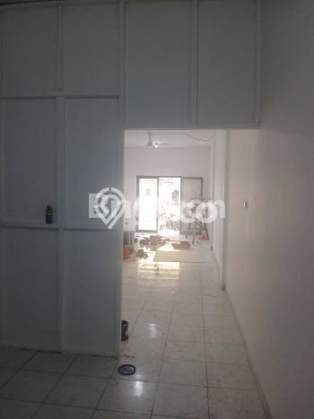 Ruko Dijual di Jakarta Barat LT 112m2 & LB 180m2 Lokasi Terbaik! Ruko Dijual di Jakarta Barat LT 112m2 & LB 180m2 Lokasi Terbaik!