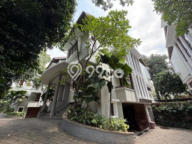 Sewa Rumah Nyaman di Kebayoran Baru Siap Pakai dan Strategis Sewa Rumah Nyaman di Kebayoran Baru Siap Pakai dan Strategis