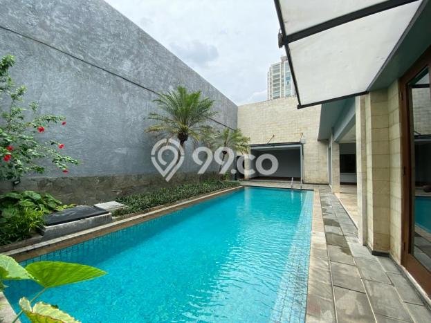 Sewa Rumah Nyaman di Kebayoran Baru Harga Rp.1,06 Miliar/ Tahun Sewa Rumah Nyaman di Kebayoran Baru Harga Rp.1,06 Miliar/ Tahun