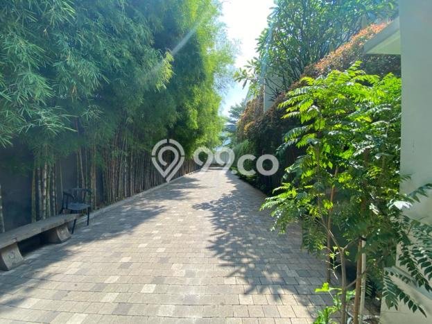 Hunian Strategis Disewakan 5 Kamar di Cilandak Bisa Nego Hunian Strategis Disewakan 5 Kamar di Cilandak Bisa Nego