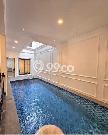 Ready to Use! Luxury House LT 255m2 Desain Elegan di Bintaro Ready to Use! Luxury House LT 255m2 Desain Elegan di Bintaro