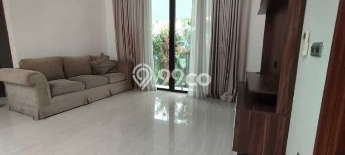 Rumah Kondisi Baik Disewakan di Bangka, Jakarta Selatan LT 464m2, LB 308m2 Rumah Kondisi Baik Disewakan di Bangka, Jakarta Selatan LT 464m2, LB 308m2