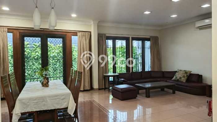 Rumah Disewakan Jakarta Selatan LT 300m2 LB 250m2 Area Pondok Indah Rumah Disewakan Jakarta Selatan LT 300m2 LB 250m2 Area Pondok Indah