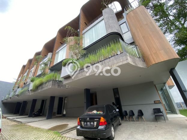 Jual Rumah Mewah Megah Dengan View Eksklusif di Kemang, Jakarta Selatan Jual Rumah Mewah Megah Dengan View Eksklusif di Kemang, Jakarta Selatan
