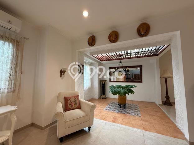 Disewakan Rumah Strategis LT 700m2 / LB 500m2 di Kuningan, Jakarta Selatan Disewakan Rumah Strategis LT 700m2 / LB 500m2 di Kuningan, Jakarta Selatan
