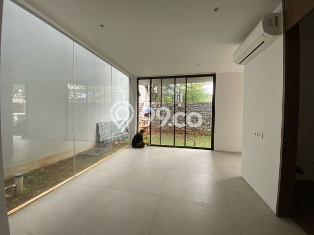 Jual Rumah Mewah Megah Dengan View Eksklusif di Kemang, Jakarta Selatan Jual Rumah Mewah Megah Dengan View Eksklusif di Kemang, Jakarta Selatan
