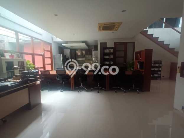Hunian Eksklusif Dijual LT 237m2 di Kebayoran Baru, Jakarta Selatan Hunian Eksklusif Dijual LT 237m2 di Kebayoran Baru, Jakarta Selatan
