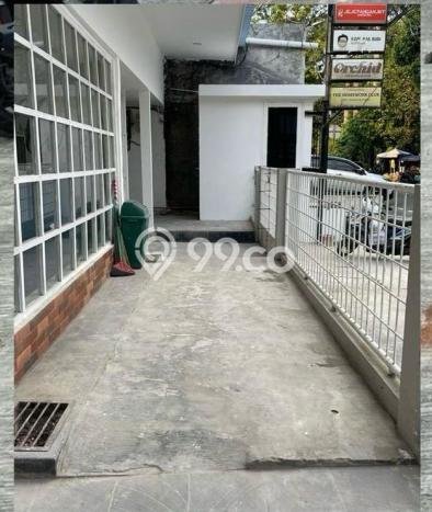 Komersial Disewa di Kebayoran Baru, Jakarta Selatan, LT 135m2 / LB 135m2 Komersial Disewa di Kebayoran Baru, Jakarta Selatan, LT 135m2 / LB 135m2