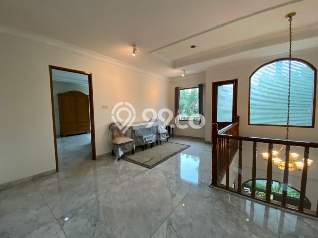 Disewakan Rumah Strategis di Pondok Indah LT 482m2 / LB 345m2 Kondisi Bagus Disewakan Rumah Strategis di Pondok Indah LT 482m2 / LB 345m2 Kondisi Bagus