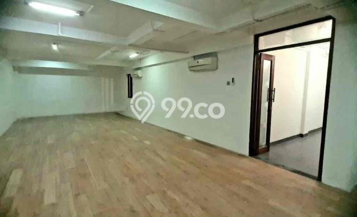 Hunian Minimalis dengan LT 350m2 & LB 600m2 Disewakan di Pondok Indah Hunian Minimalis dengan LT 350m2 & LB 600m2 Disewakan di Pondok Indah