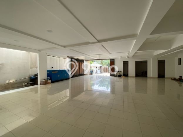 PRIME AREA! Rumah di Kebayoran Baru, 5 KT, Lingkungan Elite, LT 1500m2m² Bangunan 850m2m² PRIME AREA! Rumah di Kebayoran Baru, 5 KT, Lingkungan Elite, LT 1500m2m² Bangunan 850m2m²