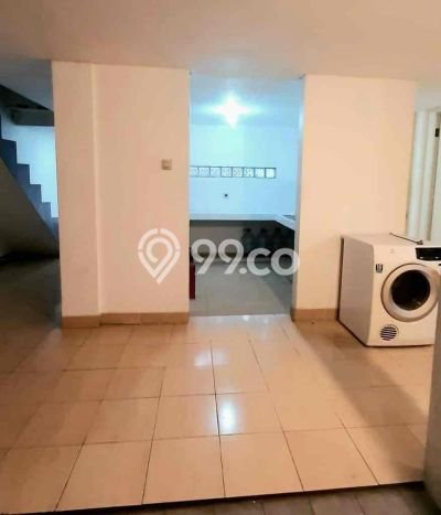 Hunian Minimalis dengan LT 350m2 & LB 600m2 Disewakan di Pondok Indah Hunian Minimalis dengan LT 350m2 & LB 600m2 Disewakan di Pondok Indah