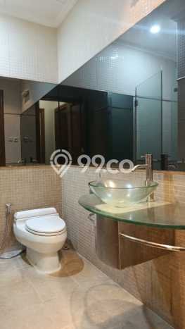Rumah Disewakan Jakarta Selatan LT 300m2 LB 250m2 Area Pondok Indah Rumah Disewakan Jakarta Selatan LT 300m2 LB 250m2 Area Pondok Indah