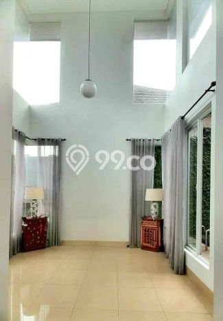 Hunian Minimalis dengan LT 350m2 & LB 600m2 Disewakan di Pondok Indah Hunian Minimalis dengan LT 350m2 & LB 600m2 Disewakan di Pondok Indah
