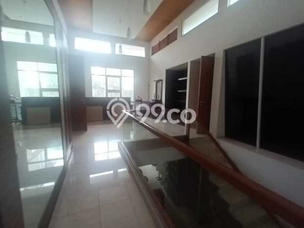 Hunian Eksklusif Dijual LT 237m2 di Kebayoran Baru, Jakarta Selatan Hunian Eksklusif Dijual LT 237m2 di Kebayoran Baru, Jakarta Selatan