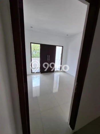 Rumah Mewah Siap Huni LT 120m2 di Gayungan, Surabaya Rumah Mewah Siap Huni LT 120m2 di Gayungan, Surabaya