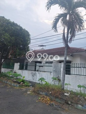 Hunian Mewah Dijual LT 275m2 di Wonocolo, Surabaya Hunian Mewah Dijual LT 275m2 di Wonocolo, Surabaya