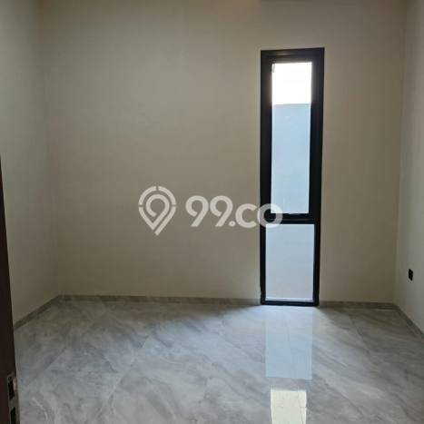 Rumah Luxury Modern Tanpa Renovasi di Pakuwon Surabaya Rumah Luxury Modern Tanpa Renovasi di Pakuwon Surabaya