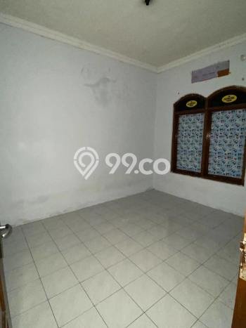 For Sale Rumah 7 Kamar Lokasi Strategis Bagus dan Strategis di Rungkut For Sale Rumah 7 Kamar Lokasi Strategis Bagus dan Strategis di Rungkut