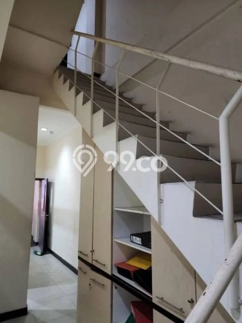 Ruko Dijual di Surabaya LT 95m2 & LB 283m2 Lokasi Terbaik! Ruko Dijual di Surabaya LT 95m2 & LB 283m2 Lokasi Terbaik!