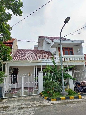 For Sale Rumah 6 Kamar Lokasi Strategis Bagus dan Strategis di Rungkut For Sale Rumah 6 Kamar Lokasi Strategis Bagus dan Strategis di Rungkut