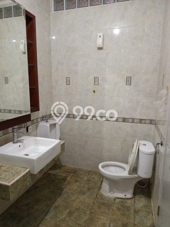 Rumah Elit Modern Tanpa Renovasi di Summarecon Serpong Tangerang Rumah Elit Modern Tanpa Renovasi di Summarecon Serpong Tangerang