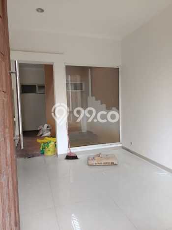 Hunian Mewah LB 300m2 Siap Pakai Desain Elegan di Alam Sutera, Tangerang Hunian Mewah LB 300m2 Siap Pakai Desain Elegan di Alam Sutera, Tangerang