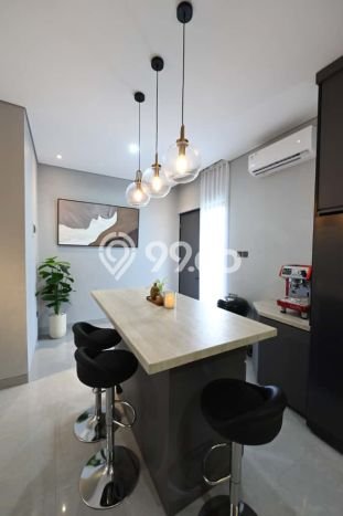 Dijual Rumah Luas Elegan Dengan View Cantik di BSD City, Tangerang Dijual Rumah Luas Elegan Dengan View Cantik di BSD City, Tangerang