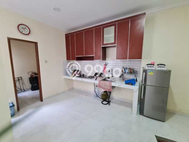 Disewakan! Rumah 3 Kamar Tidur &
2 Kamar Mandi di Gading Serpong, Tangerang Disewakan! Rumah 3 Kamar Tidur &
2 Kamar Mandi di Gading Serpong, Tangerang