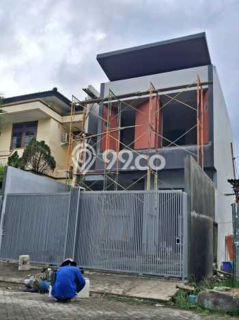 For Sale Rumah 3 Kamar Lokasi Ideal Nyaman dan Strategis di Manyar For Sale Rumah 3 Kamar Lokasi Ideal Nyaman dan Strategis di Manyar