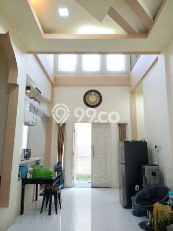 Ready to Use! Luxury House LT 200m2 Desain Modern di Jemursari Ready to Use! Luxury House LT 200m2 Desain Modern di Jemursari