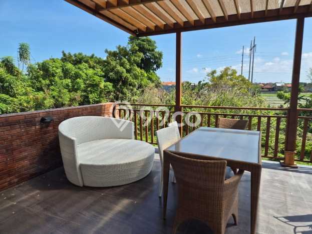Vila di , Area 250m2m², Area Strategis Vila di , Area 250m2m², Area Strategis