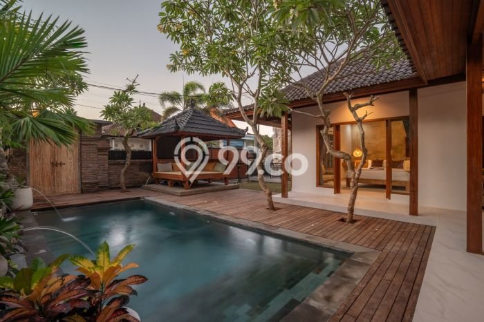 Vila Terawat Kawasan , Dimensi 300m2m², Lingkungan Asri dan nyaman Vila Terawat Kawasan , Dimensi 300m2m², Lingkungan Asri dan nyaman