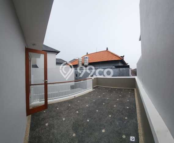 For Sale! Luxury House LT 100m2 Desain Elegan di Kesiman For Sale! Luxury House LT 100m2 Desain Elegan di Kesiman