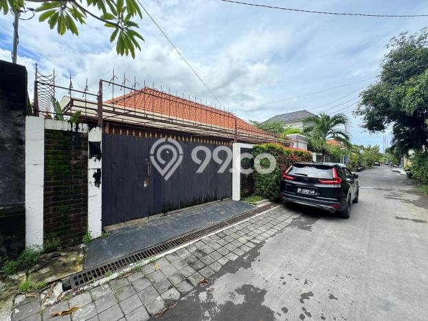 Vila di , Luas 385m2m², Akses ke beragam fasilitas umum Vila di , Luas 385m2m², Akses ke beragam fasilitas umum
