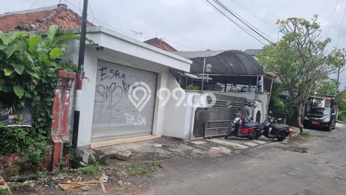 Ready to Use! Luxury House LT 200m2 Desain Elegan di Sumerta Kelod Ready to Use! Luxury House LT 200m2 Desain Elegan di Sumerta Kelod