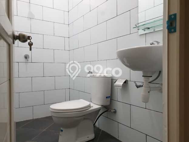 Rumah Kost untuk Dijual di Kebayoran Baru dengan 28 KT, 28 KM, Luas 1000m2 Rumah Kost untuk Dijual di Kebayoran Baru dengan 28 KT, 28 KM, Luas 1000m2