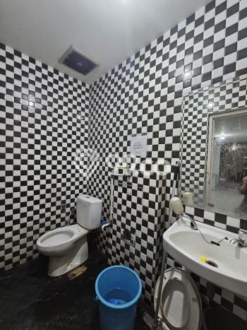 Ruko Dijual di Jakarta Selatan LT 246m2 & LB 650m2 Lokasi Terbaik! Ruko Dijual di Jakarta Selatan LT 246m2 & LB 650m2 Lokasi Terbaik!