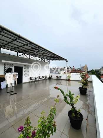 Dijual Segera Kost 33 Kamar, 33 Kamar Mandi di Kebayoran Baru, Jakarta Selatan, Luas 800m2 Dijual Segera Kost 33 Kamar, 33 Kamar Mandi di Kebayoran Baru, Jakarta Selatan, Luas 800m2