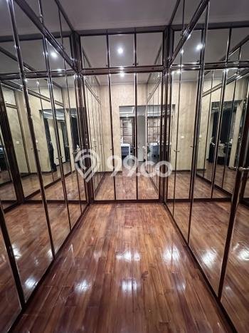 For Sale! Luxury House LT 333m2 Desain Elegan di Lebak Bulus For Sale! Luxury House LT 333m2 Desain Elegan di Lebak Bulus