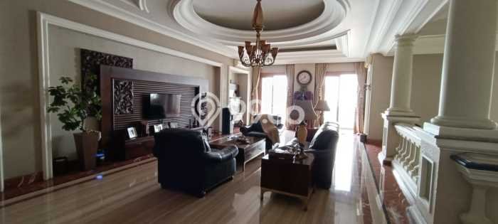Dijual Rumah Mewah Elegan Dengan View Eksklusif di Mega Kuningan, Jakarta Selatan Dijual Rumah Mewah Elegan Dengan View Eksklusif di Mega Kuningan, Jakarta Selatan