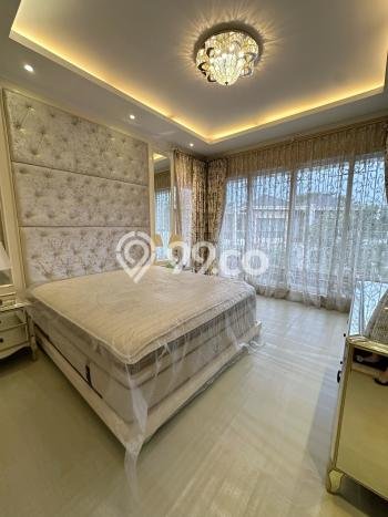For Sale! Luxury House LT 333m2 Desain Elegan di Lebak Bulus For Sale! Luxury House LT 333m2 Desain Elegan di Lebak Bulus