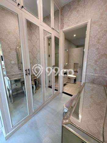 For Sale! Luxury House LT 333m2 Desain Elegan di Lebak Bulus For Sale! Luxury House LT 333m2 Desain Elegan di Lebak Bulus