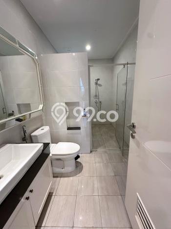 For Sale! Luxury House LT 333m2 Desain Elegan di Lebak Bulus For Sale! Luxury House LT 333m2 Desain Elegan di Lebak Bulus
