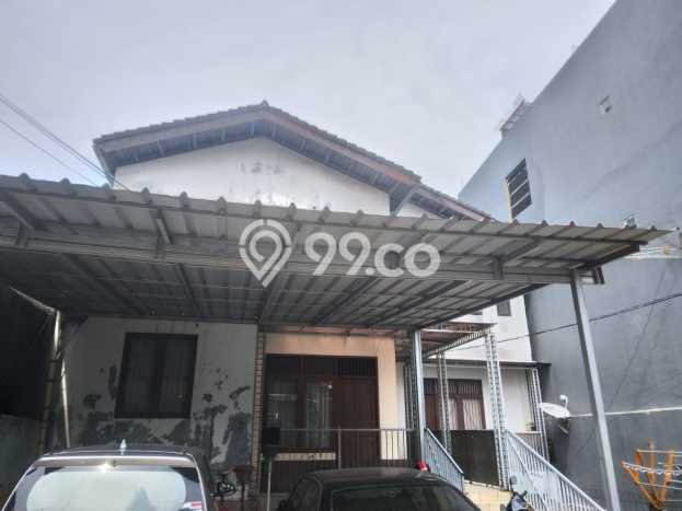 Investasi Kost Dijual di Kebayoran Baru, Jakarta Selatan, Spesifikasi 5 KT, 4 KM, 363m2 Investasi Kost Dijual di Kebayoran Baru, Jakarta Selatan, Spesifikasi 5 KT, 4 KM, 363m2