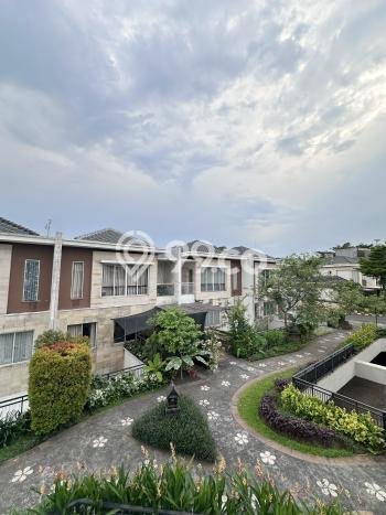 For Sale! Luxury House LT 333m2 Desain Elegan di Lebak Bulus For Sale! Luxury House LT 333m2 Desain Elegan di Lebak Bulus