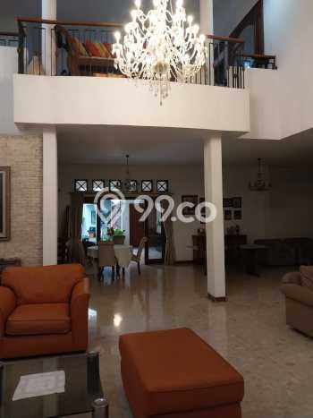 Kost Dijual di Cipete dengan 10 KT dan Luas 600m2 Kost Dijual di Cipete dengan 10 KT dan Luas 600m2
