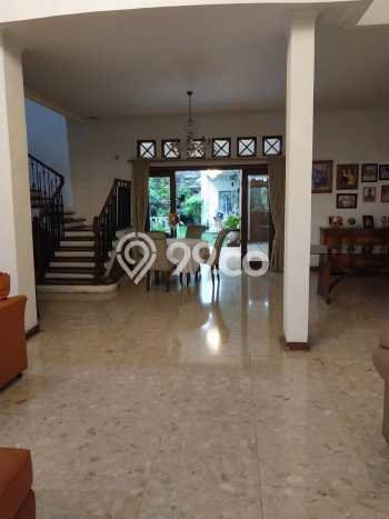 Kost Dijual di Cipete dengan 10 KT dan Luas 600m2 Kost Dijual di Cipete dengan 10 KT dan Luas 600m2