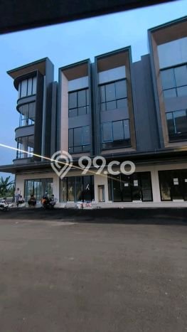 Disewakan Ruko di Pusat Kota Surabaya Ramai Strategis Disewakan Ruko di Pusat Kota Surabaya Ramai Strategis